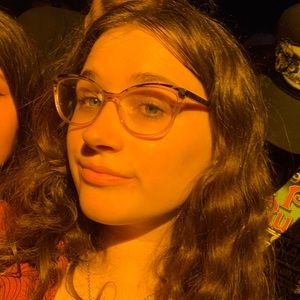 Meet your Posher, Ella